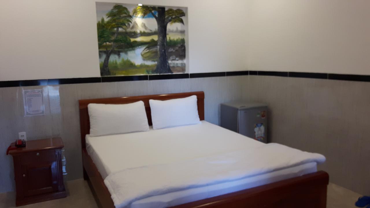 Motel Hoang Gia Long Khanh Zewnętrze zdjęcie