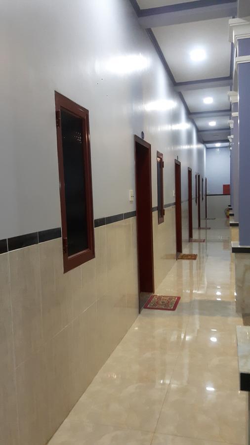 Motel Hoang Gia Long Khanh Zewnętrze zdjęcie