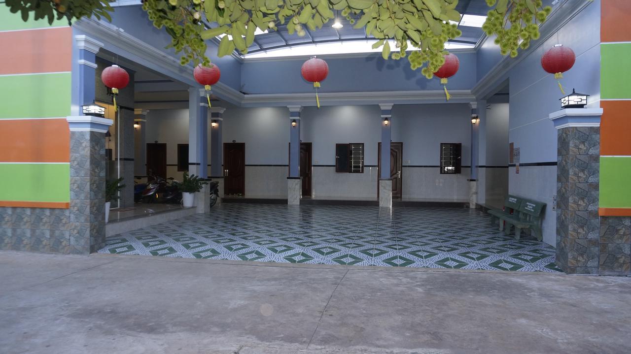 Motel Hoang Gia Long Khanh Zewnętrze zdjęcie