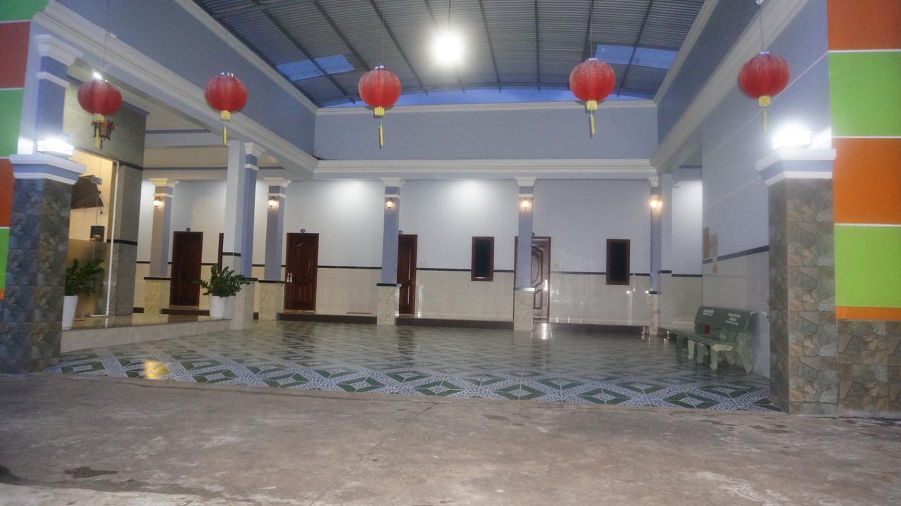 Motel Hoang Gia Long Khanh Zewnętrze zdjęcie