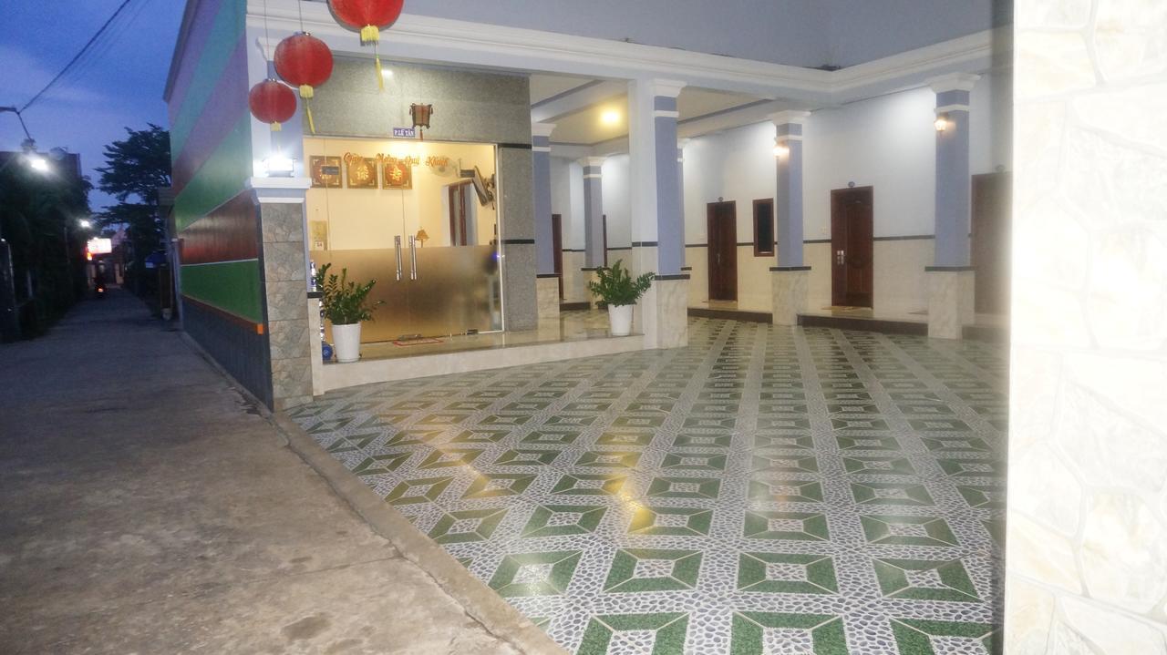 Motel Hoang Gia Long Khanh Zewnętrze zdjęcie