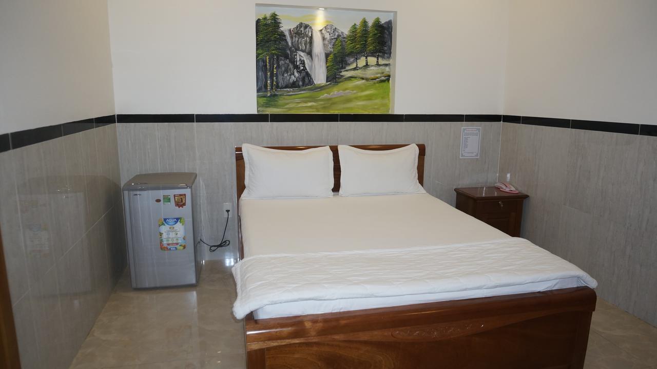 Motel Hoang Gia Long Khanh Zewnętrze zdjęcie